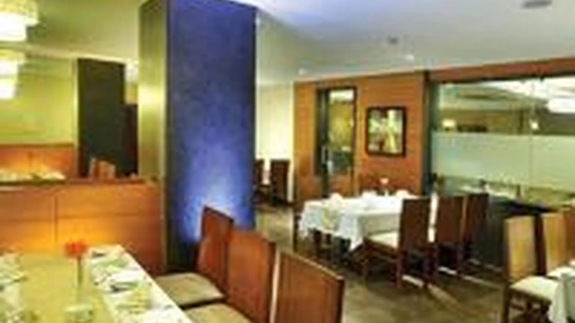 Hotel Jk Park Residency Perambra Mennanyam
