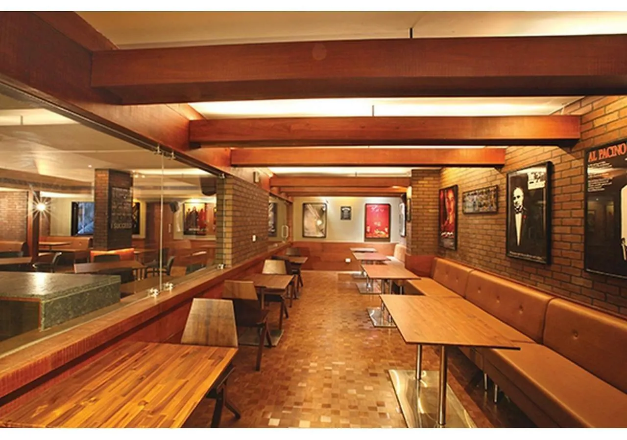 Hotel Jk Park Residency Perambra Mennanyam