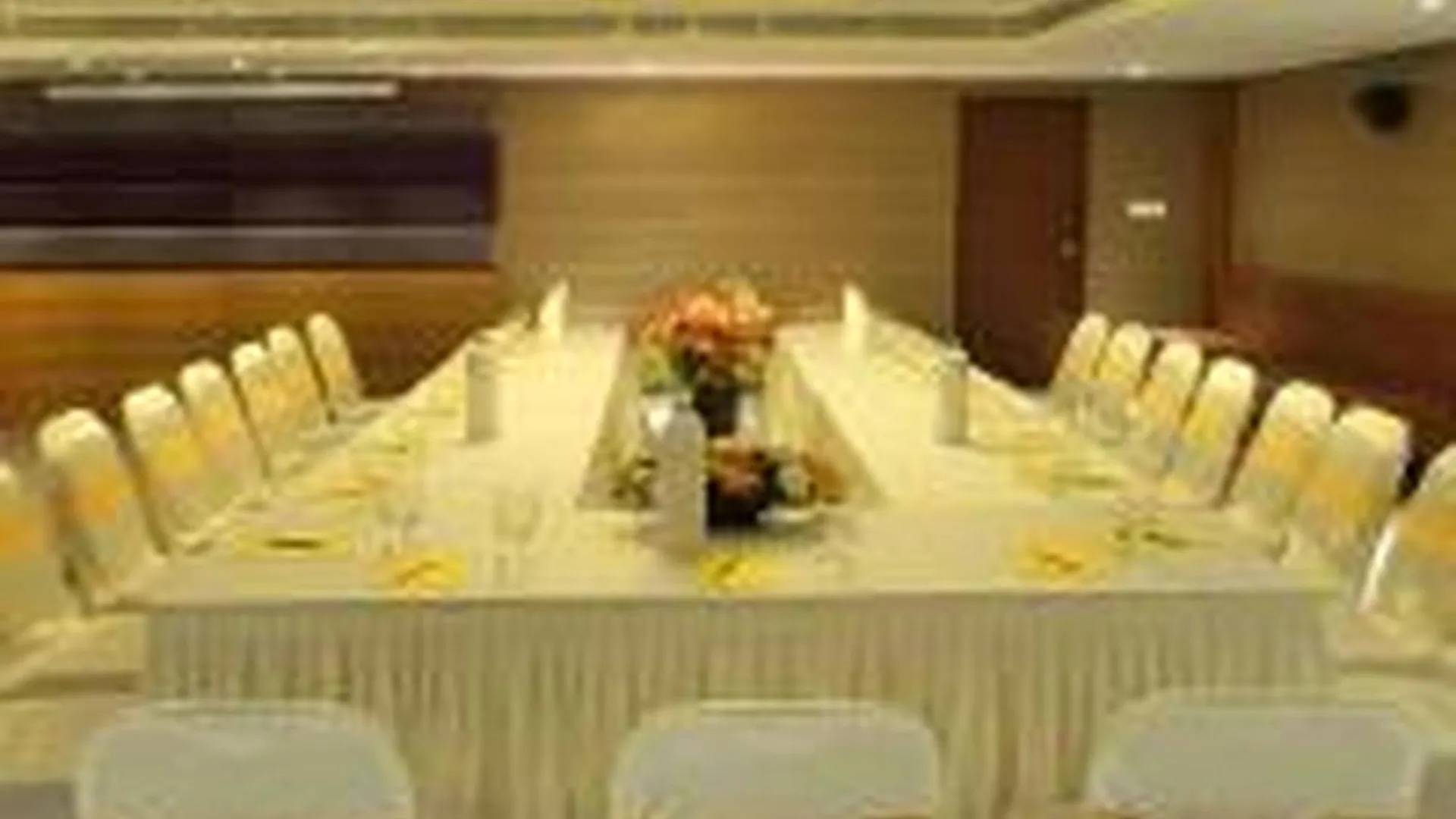***  Hotel Jk Park Residency Perambra Mennanyam Indie