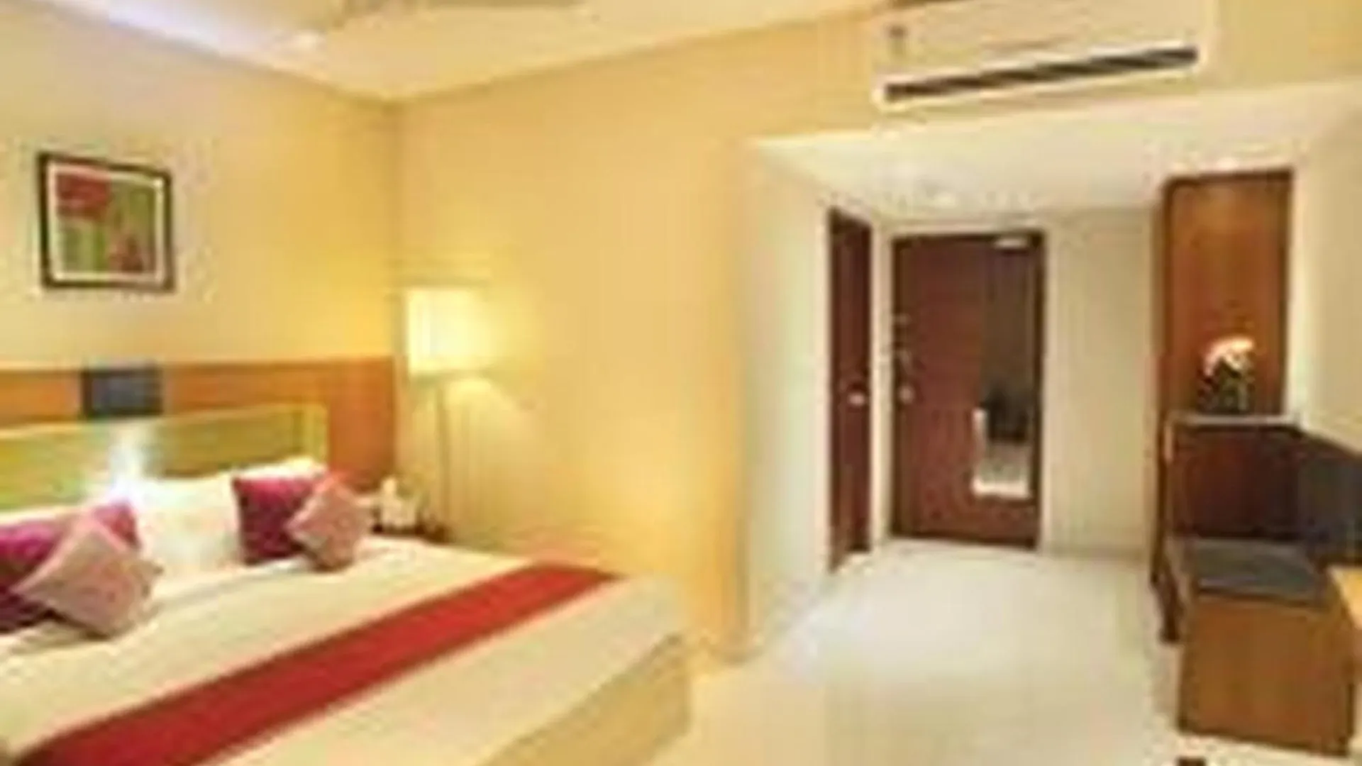 Hotel Jk Park Residency Perambra Mennanyam Indie