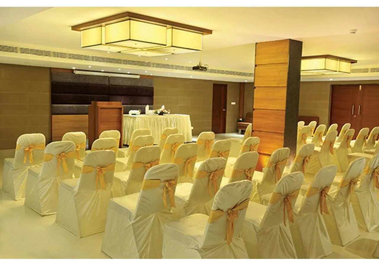 Hotel Jk Park Residency Perambra Mennanyam Indie